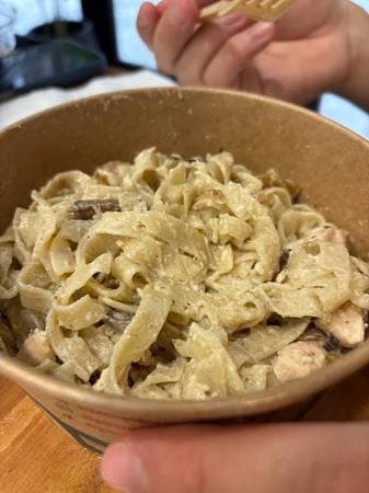 Bowl fettuccine